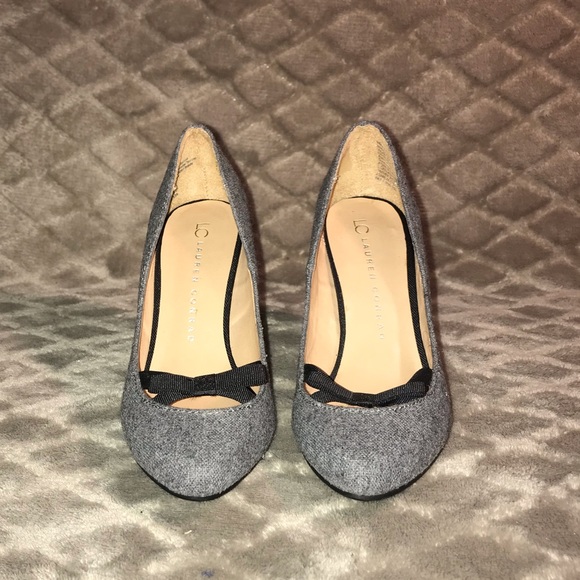 LC Lauren Conrad gray heels with black bow - Picture 2 of 8